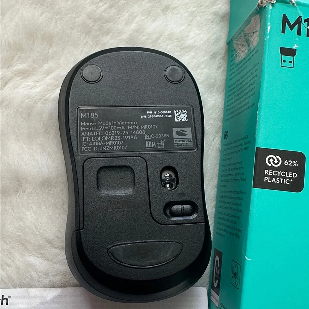 Logitech Teal and Black Wireless Mouse